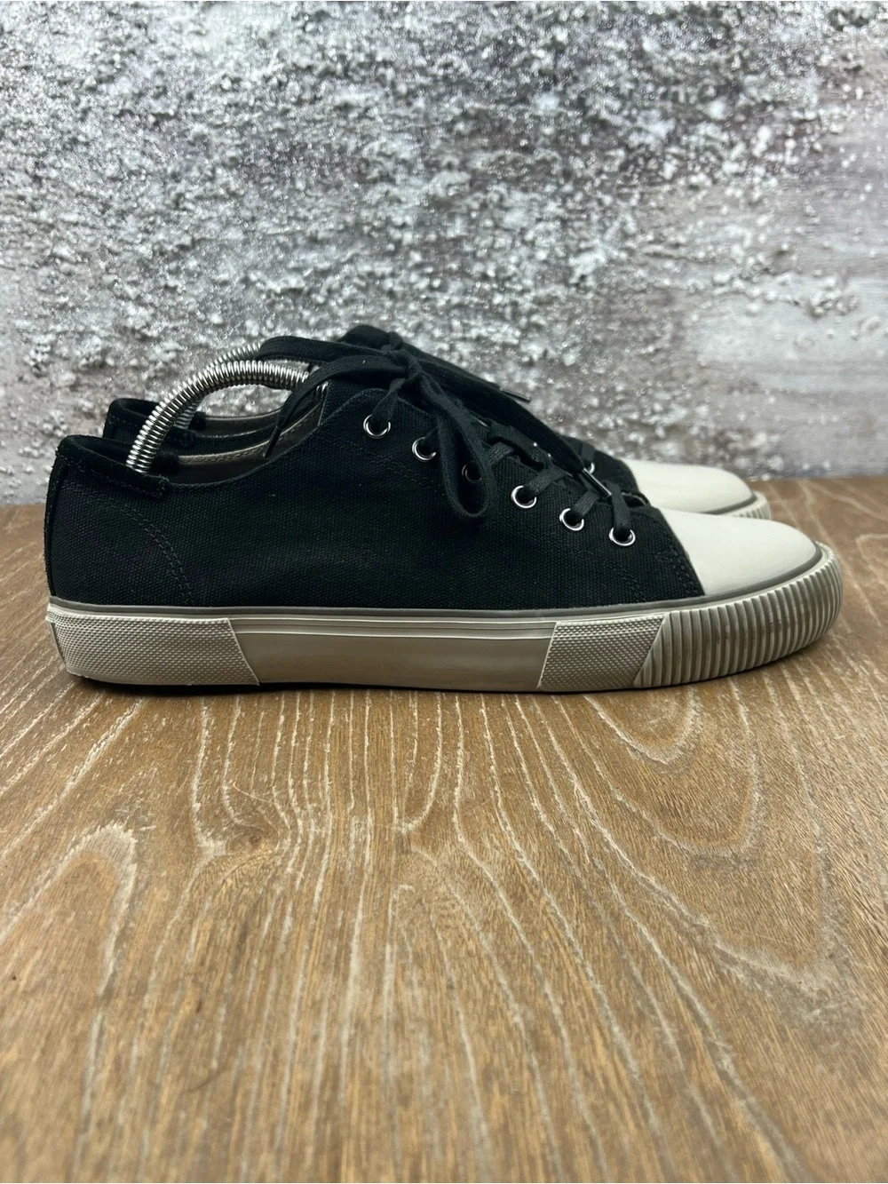 602 ALLSAINTS DILLON Men's Classic Black Canvas Low-Top Sneakers White Toe 11